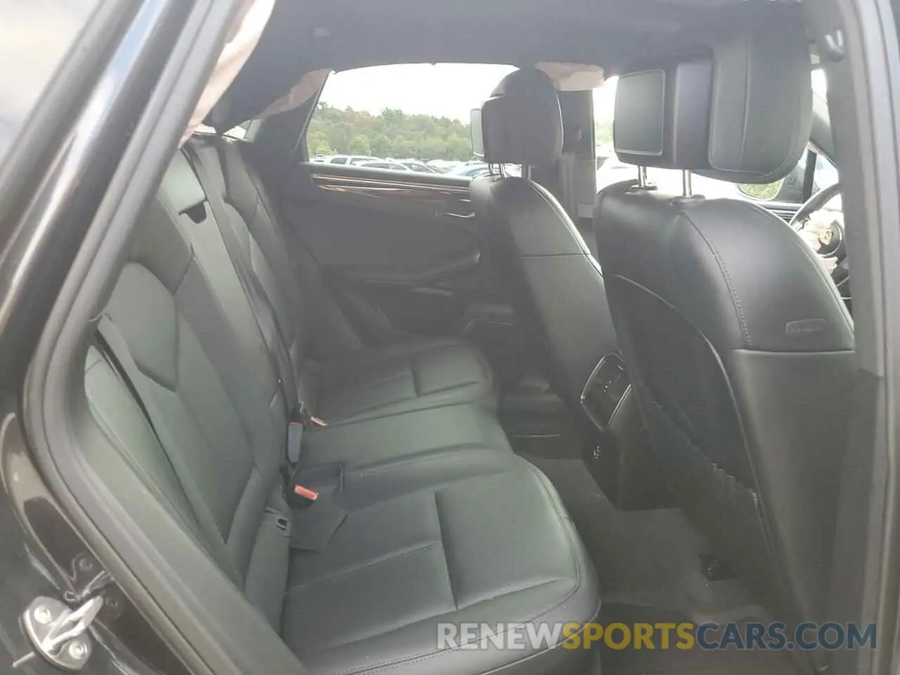 11 Photograph of a damaged car WP1AA2A52LLB07401 PORSCHE MACAN 2020