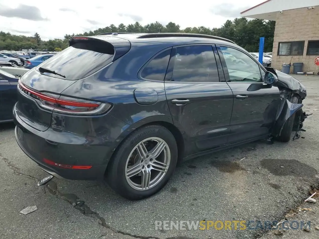 3 Photograph of a damaged car WP1AA2A52LLB07401 PORSCHE MACAN 2020