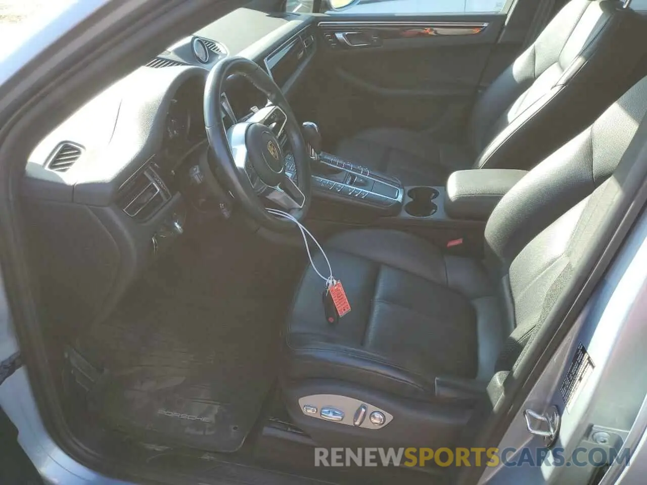 7 Photograph of a damaged car WP1AA2A52LLB14302 PORSCHE MACAN 2020
