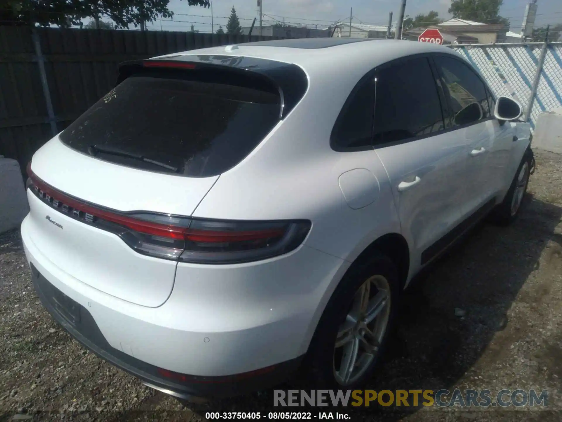 4 Photograph of a damaged car WP1AA2A52LLB15143 PORSCHE MACAN 2020