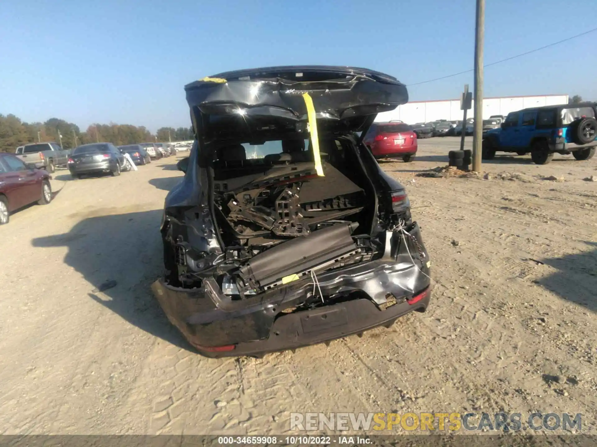 6 Photograph of a damaged car WP1AA2A53LLB06063 PORSCHE MACAN 2020