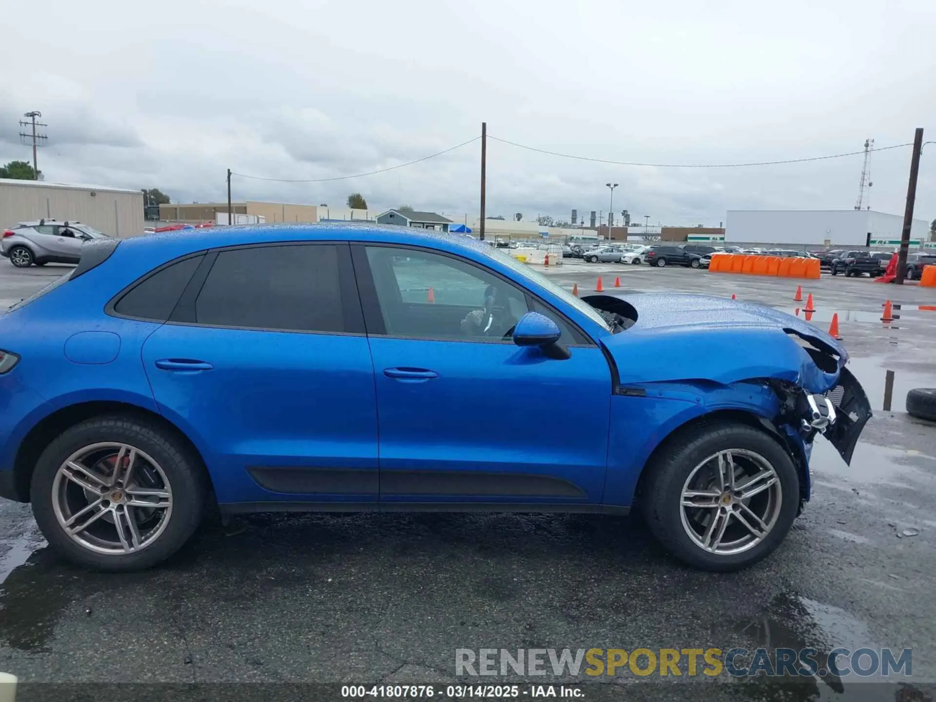 13 Photograph of a damaged car WP1AA2A53LLB11778 PORSCHE MACAN 2020