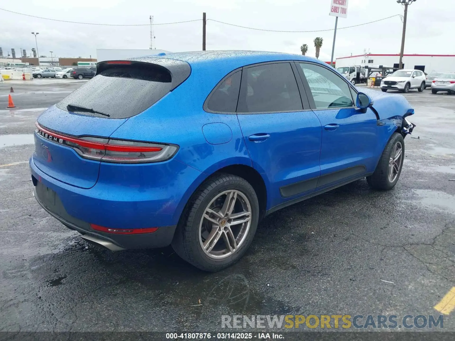 4 Photograph of a damaged car WP1AA2A53LLB11778 PORSCHE MACAN 2020