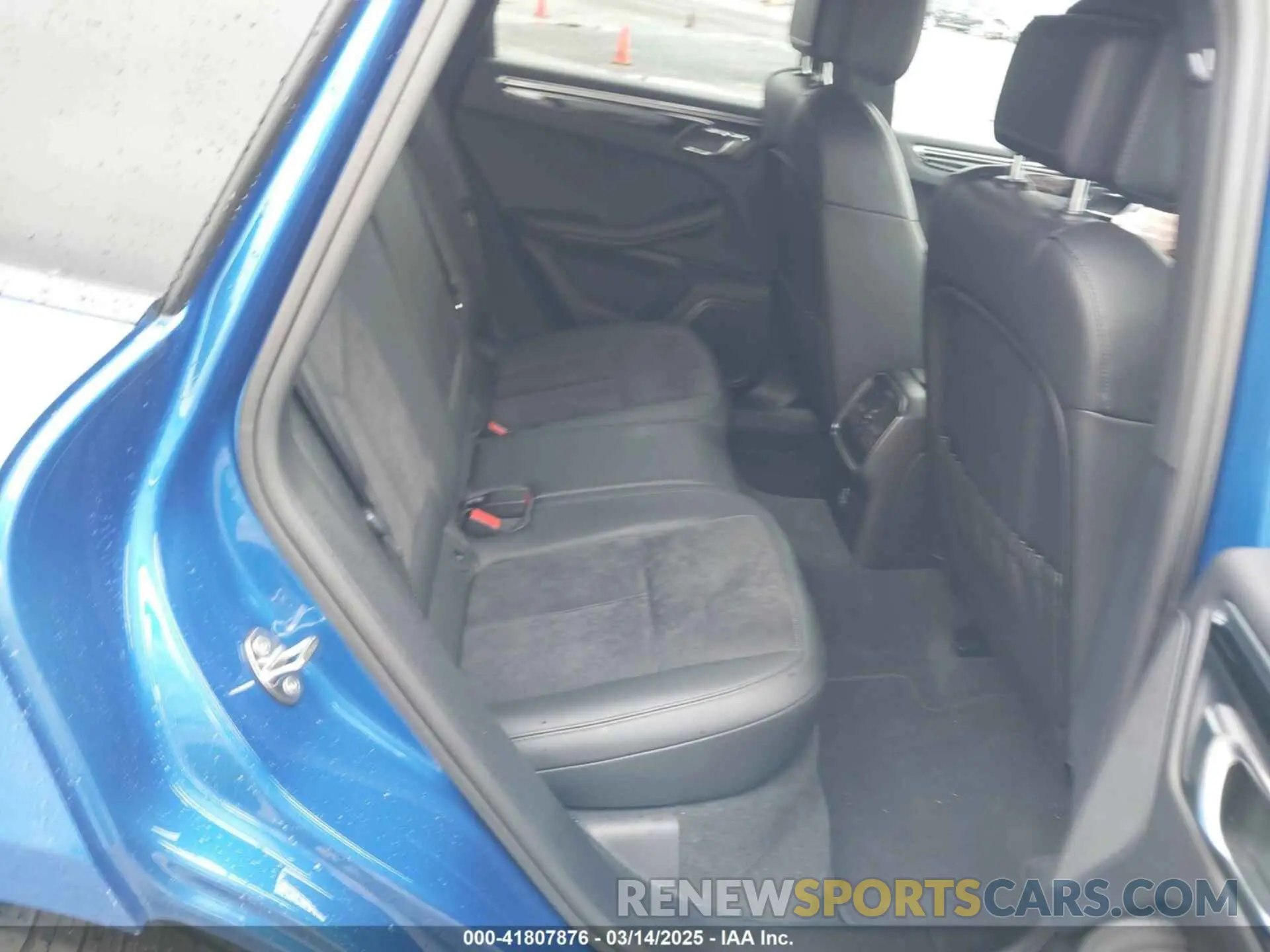 8 Photograph of a damaged car WP1AA2A53LLB11778 PORSCHE MACAN 2020