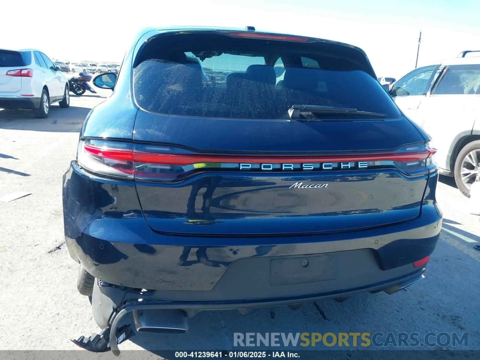 17 Photograph of a damaged car WP1AA2A54LLB05715 PORSCHE MACAN 2020