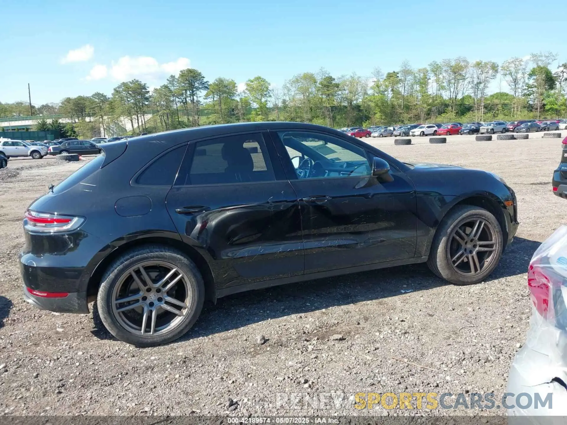 13 Photograph of a damaged car WP1AA2A54LLB12809 PORSCHE MACAN 2020