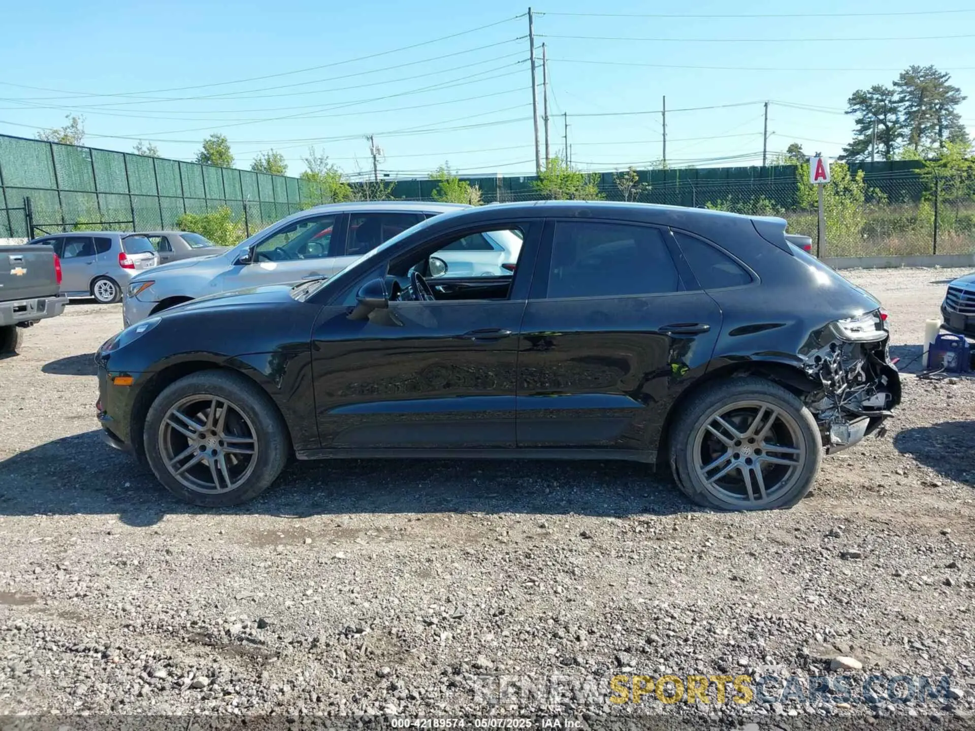 14 Photograph of a damaged car WP1AA2A54LLB12809 PORSCHE MACAN 2020