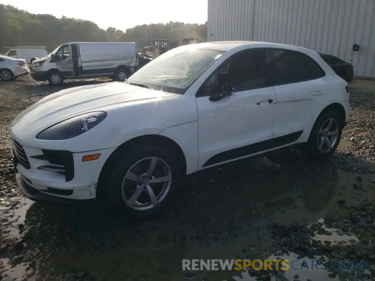 1 Photograph of a damaged car WP1AA2A54LLB12938 PORSCHE MACAN 2020