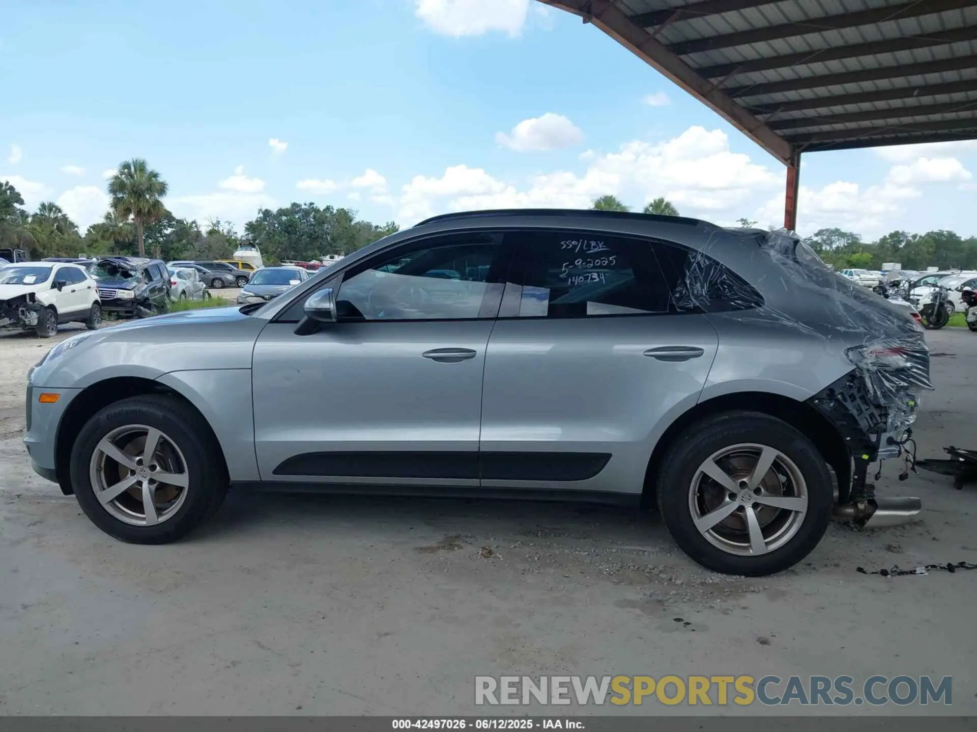 15 Photograph of a damaged car WP1AA2A55LLB03066 PORSCHE MACAN 2020