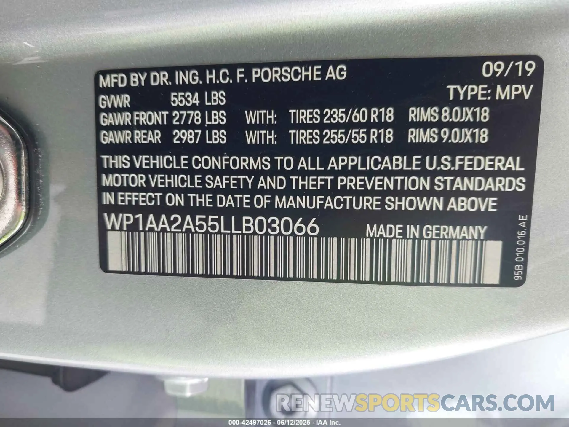 9 Photograph of a damaged car WP1AA2A55LLB03066 PORSCHE MACAN 2020