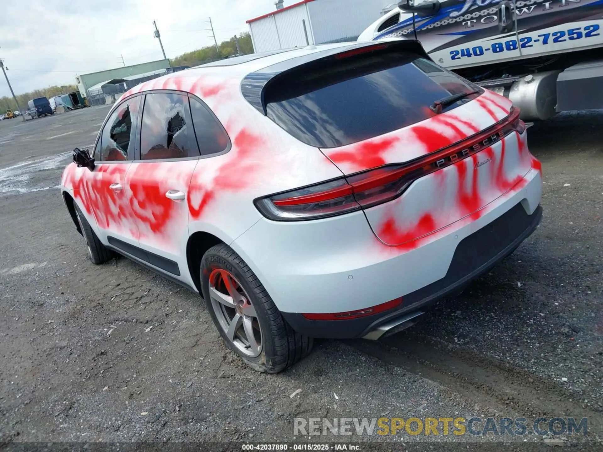 3 Photograph of a damaged car WP1AA2A55LLB05187 PORSCHE MACAN 2020