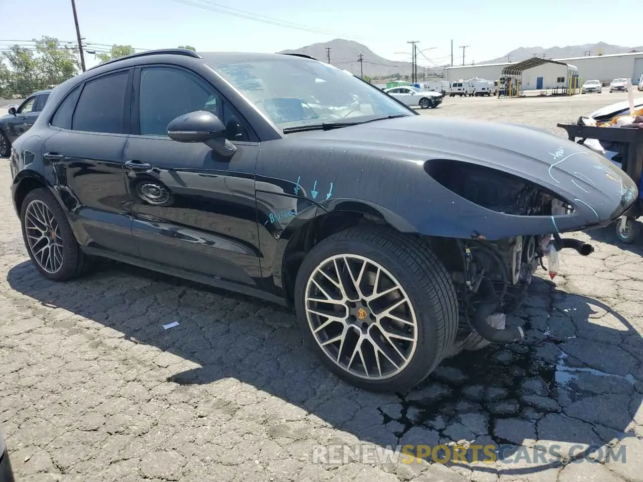 4 Photograph of a damaged car WP1AA2A55LLB08011 PORSCHE MACAN 2020