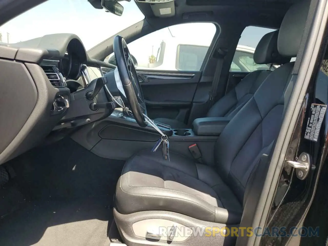 7 Photograph of a damaged car WP1AA2A55LLB08011 PORSCHE MACAN 2020