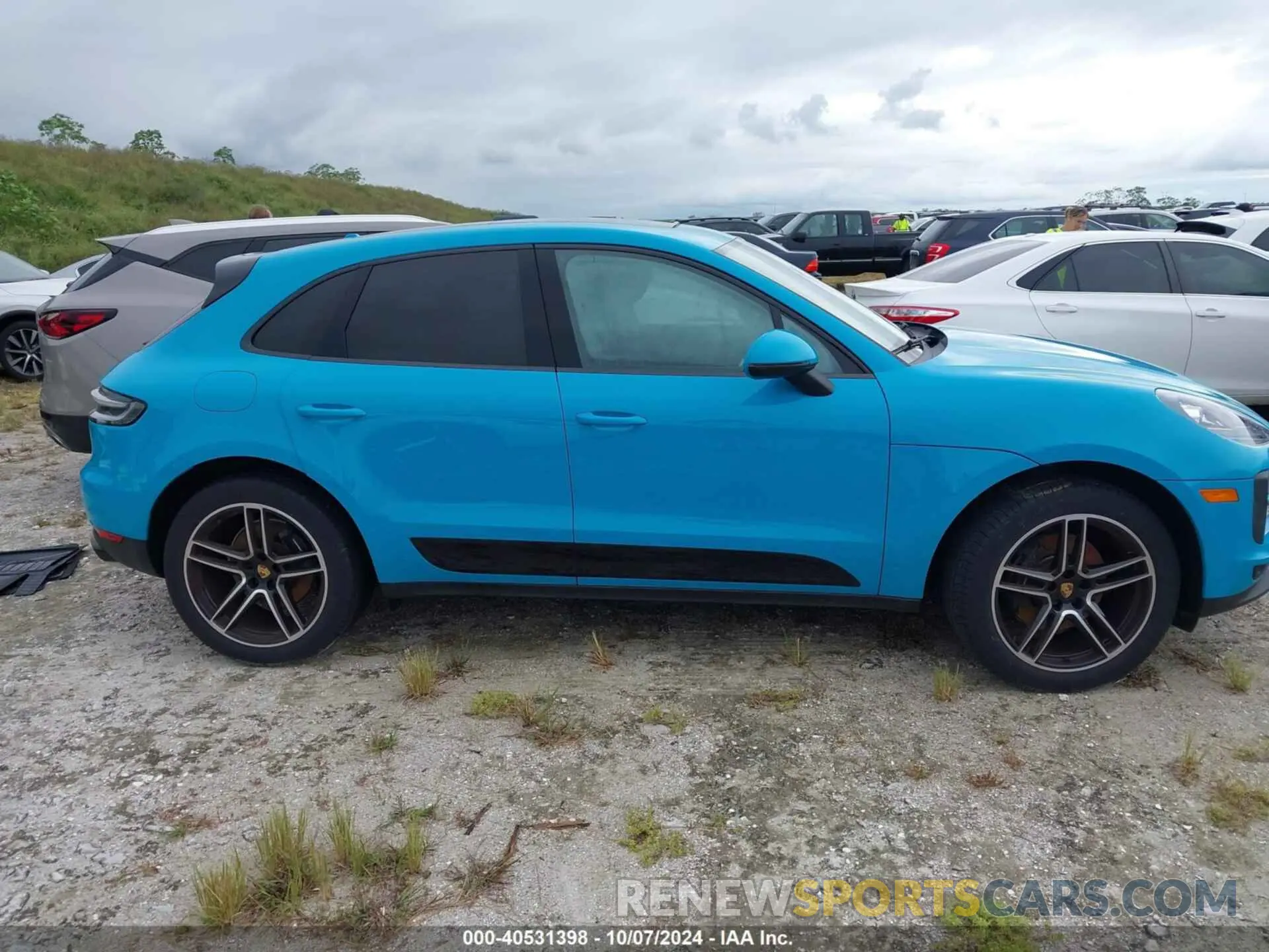 13 Photograph of a damaged car WP1AA2A55LLB10325 PORSCHE MACAN 2020