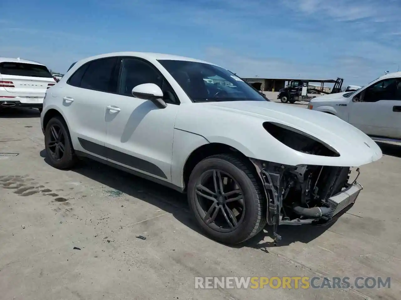 4 Photograph of a damaged car WP1AA2A56LLB00662 PORSCHE MACAN 2020