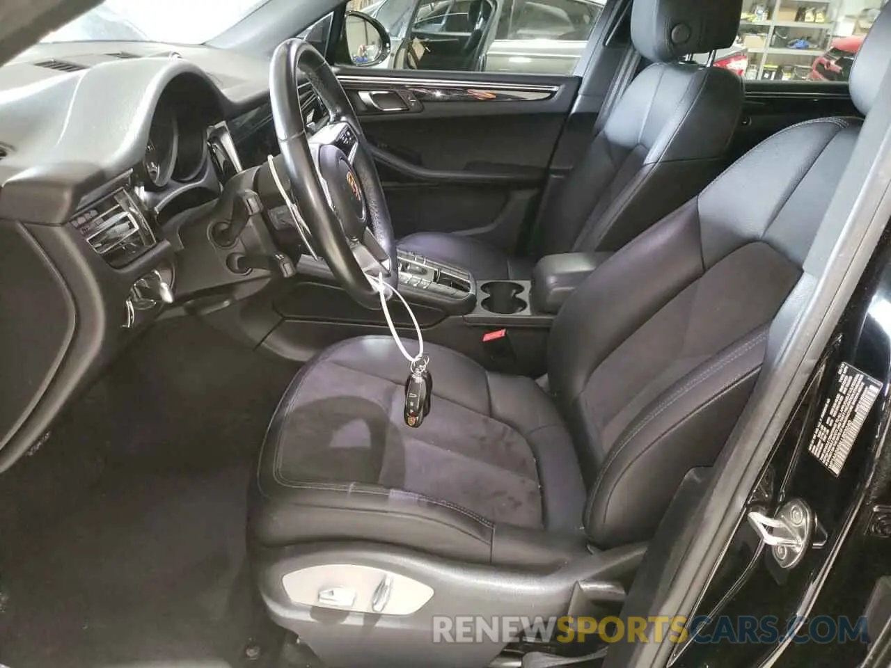 7 Photograph of a damaged car WP1AA2A56LLB03240 PORSCHE MACAN 2020