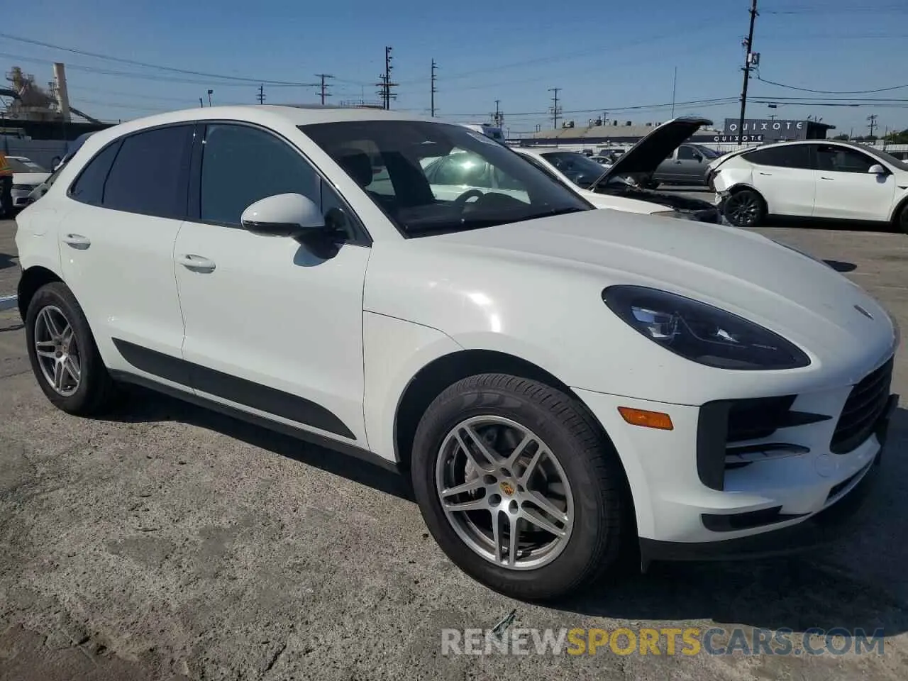 4 Photograph of a damaged car WP1AA2A56LLB10270 PORSCHE MACAN 2020