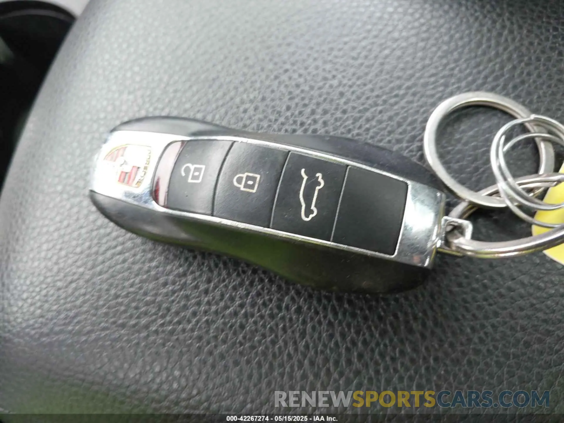 11 Photograph of a damaged car WP1AA2A56LLB10625 PORSCHE MACAN 2020