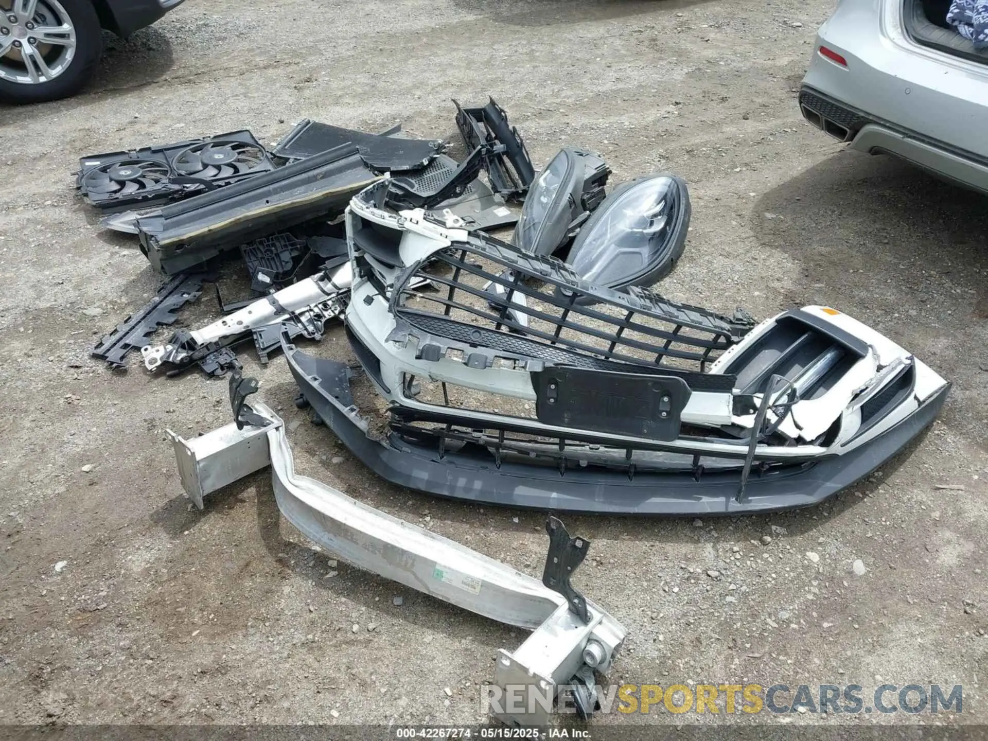 12 Photograph of a damaged car WP1AA2A56LLB10625 PORSCHE MACAN 2020