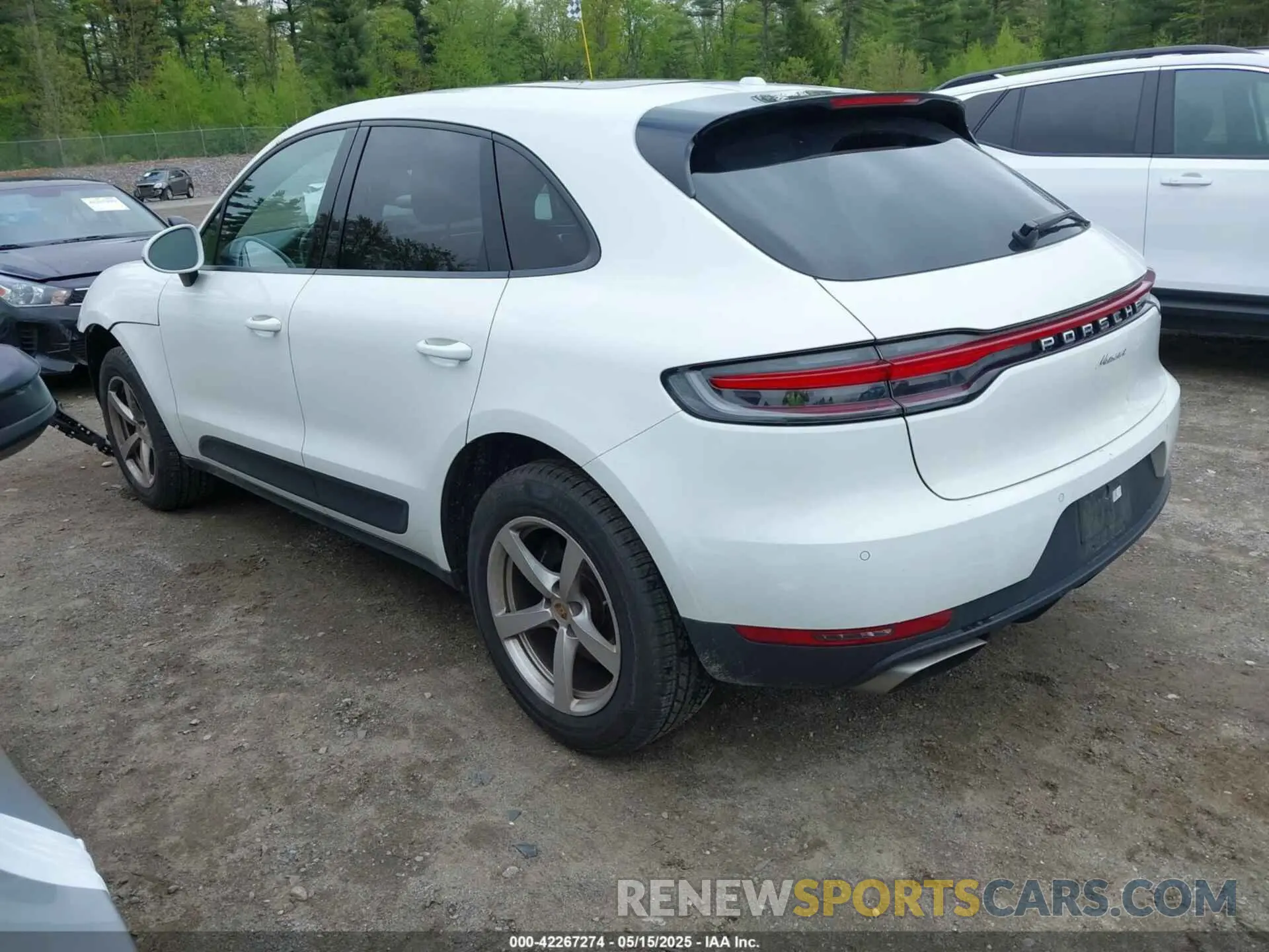 3 Photograph of a damaged car WP1AA2A56LLB10625 PORSCHE MACAN 2020