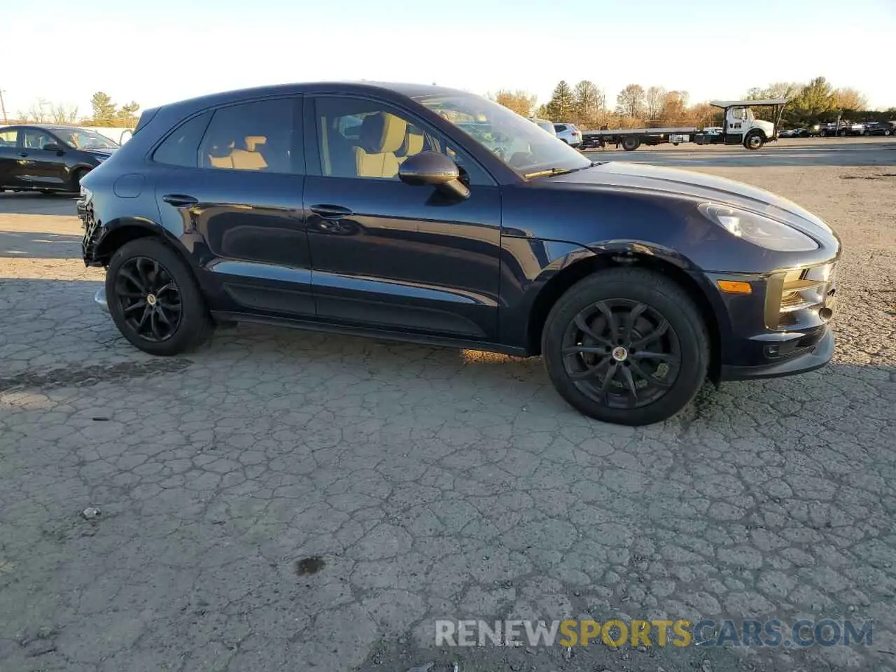 4 Photograph of a damaged car WP1AA2A56LLB13377 PORSCHE MACAN 2020