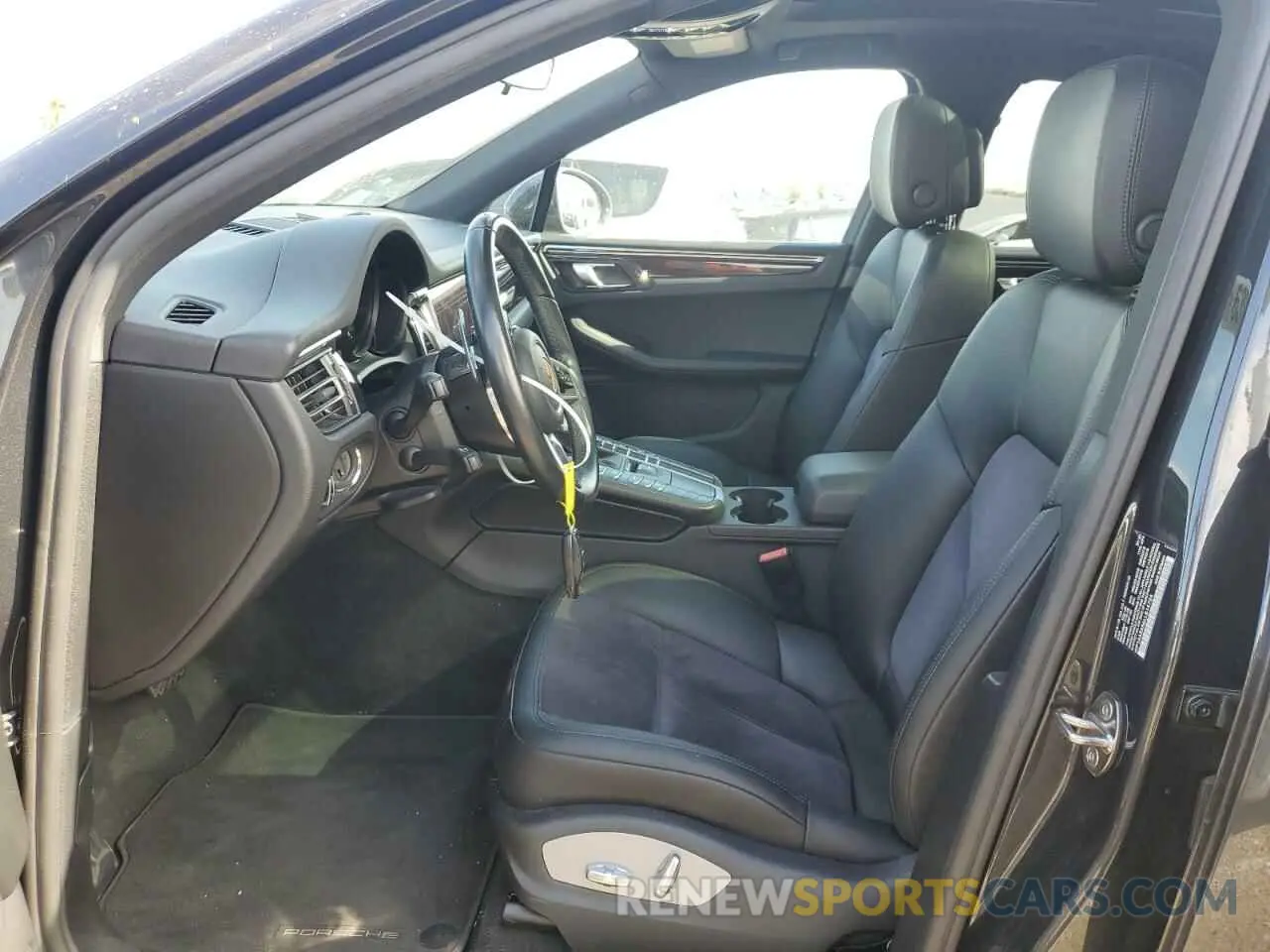 7 Photograph of a damaged car WP1AA2A56LLB14724 PORSCHE MACAN 2020