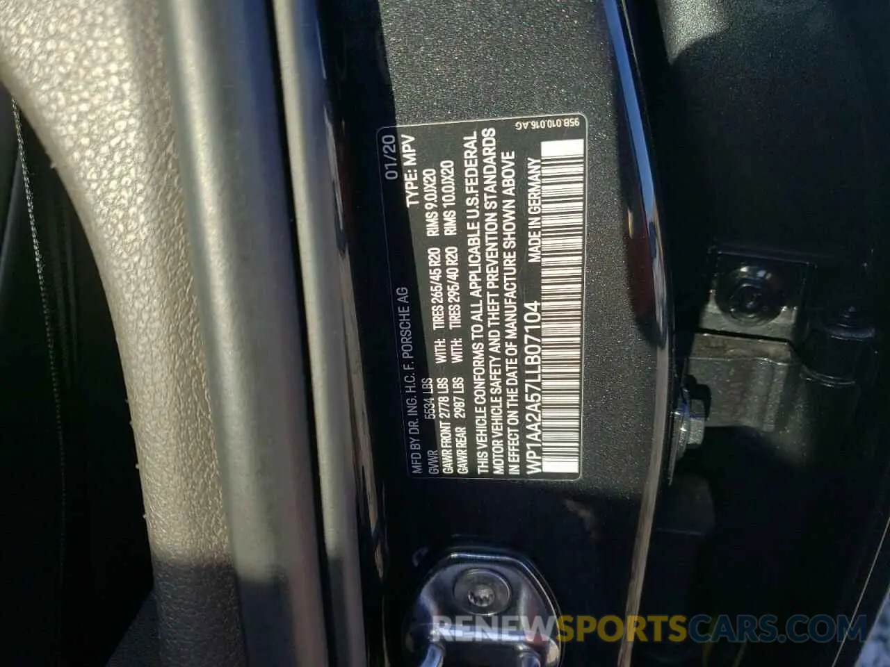 13 Photograph of a damaged car WP1AA2A57LLB07104 PORSCHE MACAN 2020