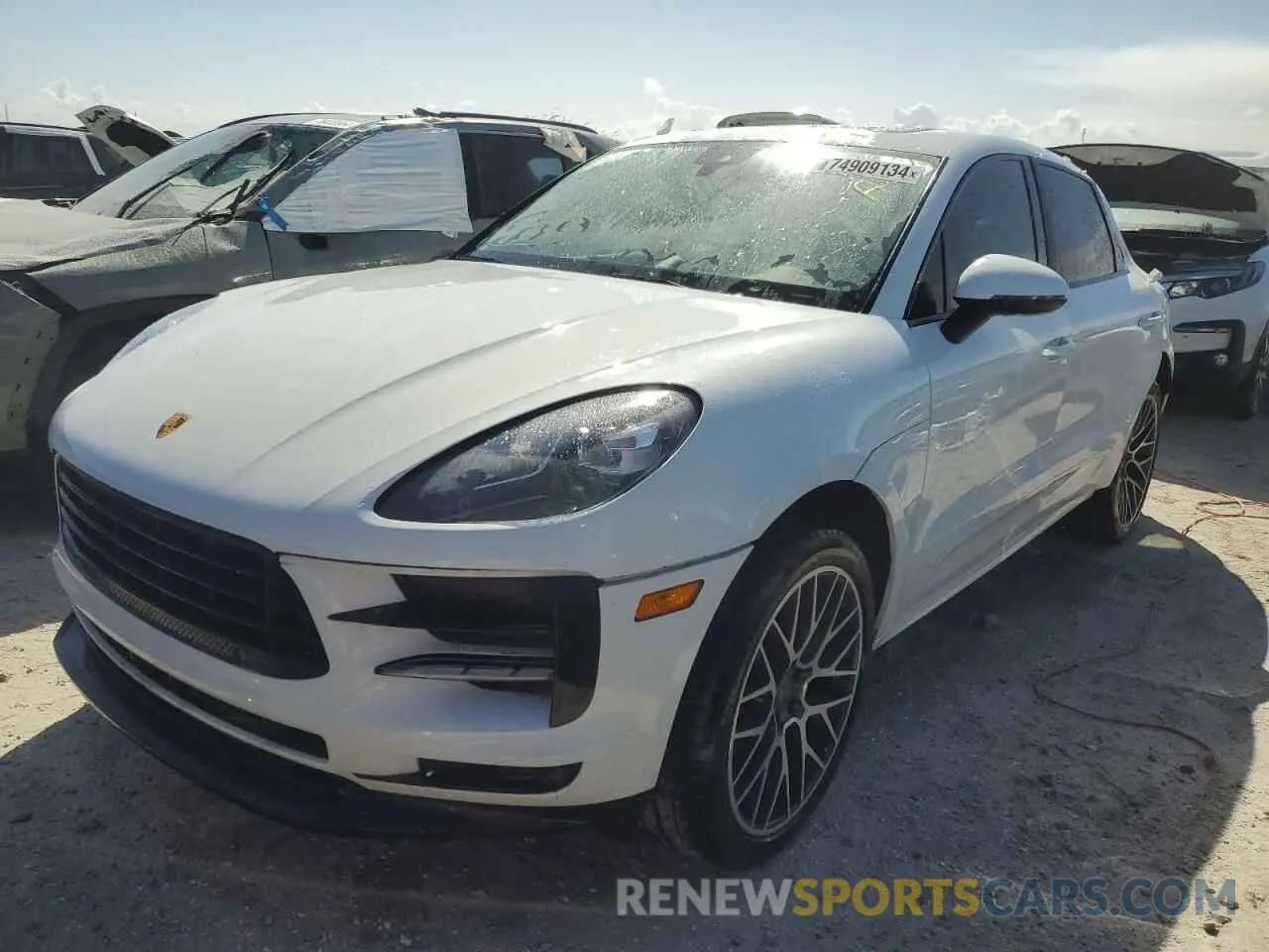 1 Photograph of a damaged car WP1AA2A58LLB01537 PORSCHE MACAN 2020