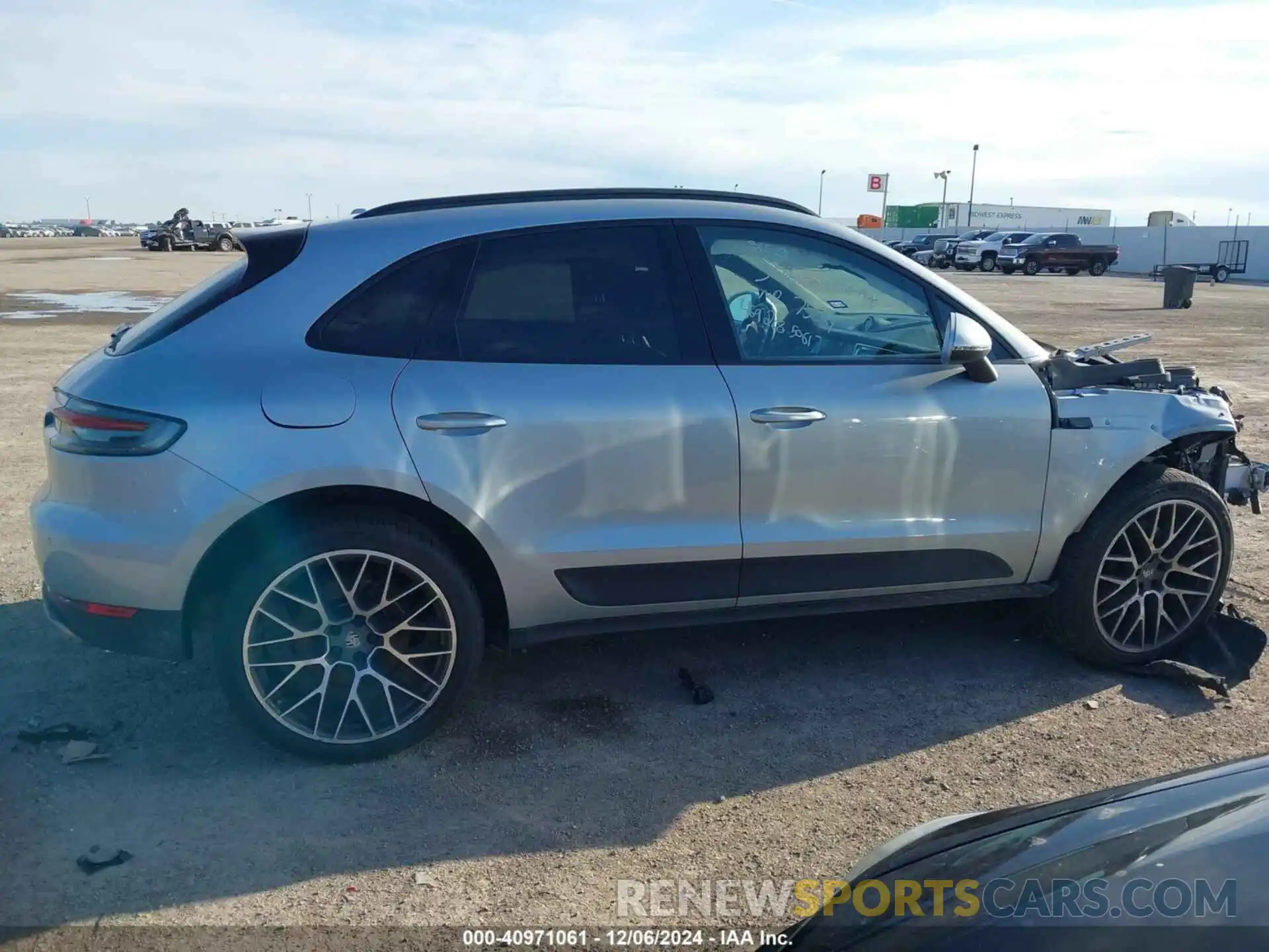 14 Photograph of a damaged car WP1AA2A58LLB08892 PORSCHE MACAN 2020