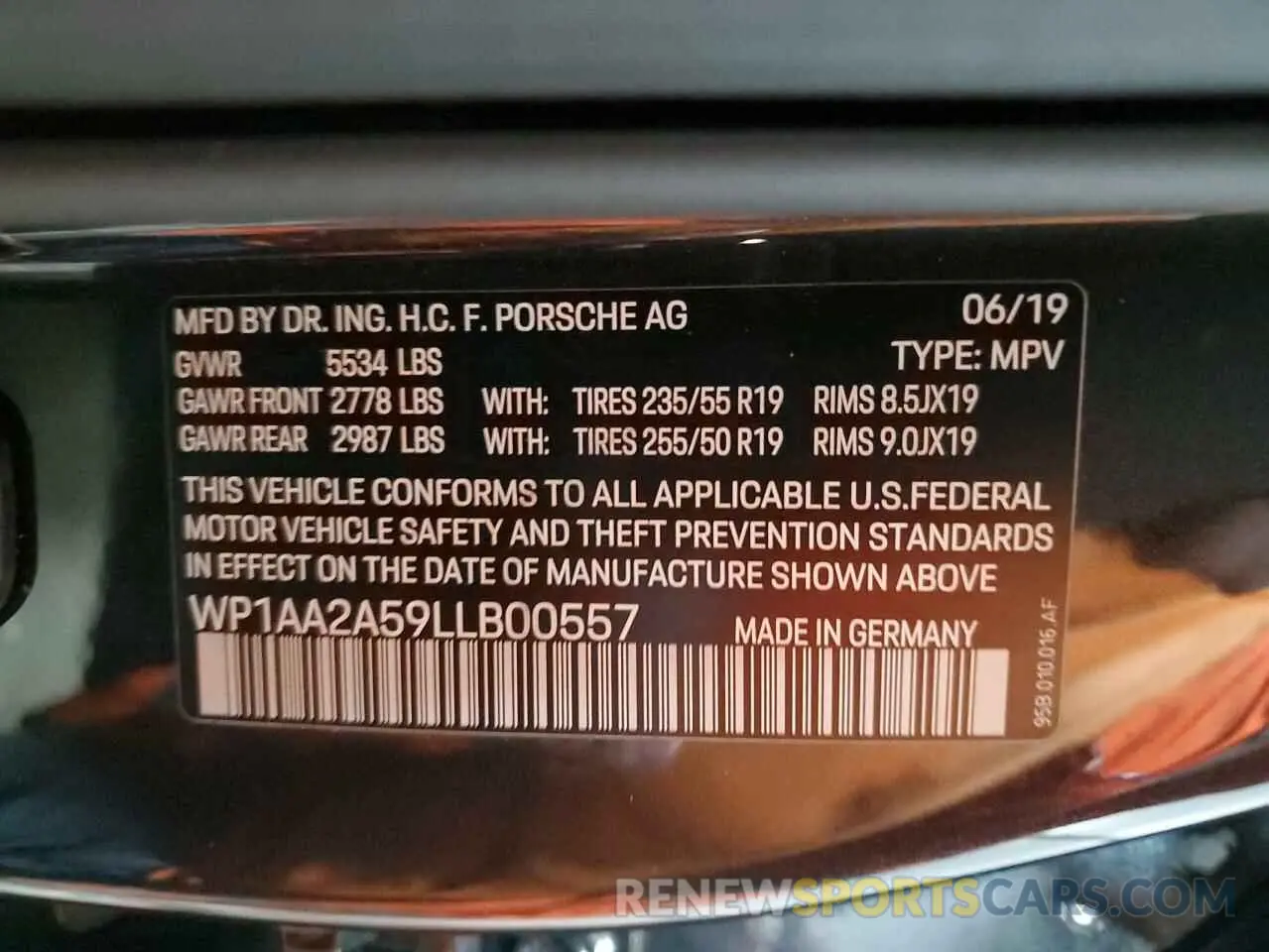13 Photograph of a damaged car WP1AA2A59LLB00557 PORSCHE MACAN 2020