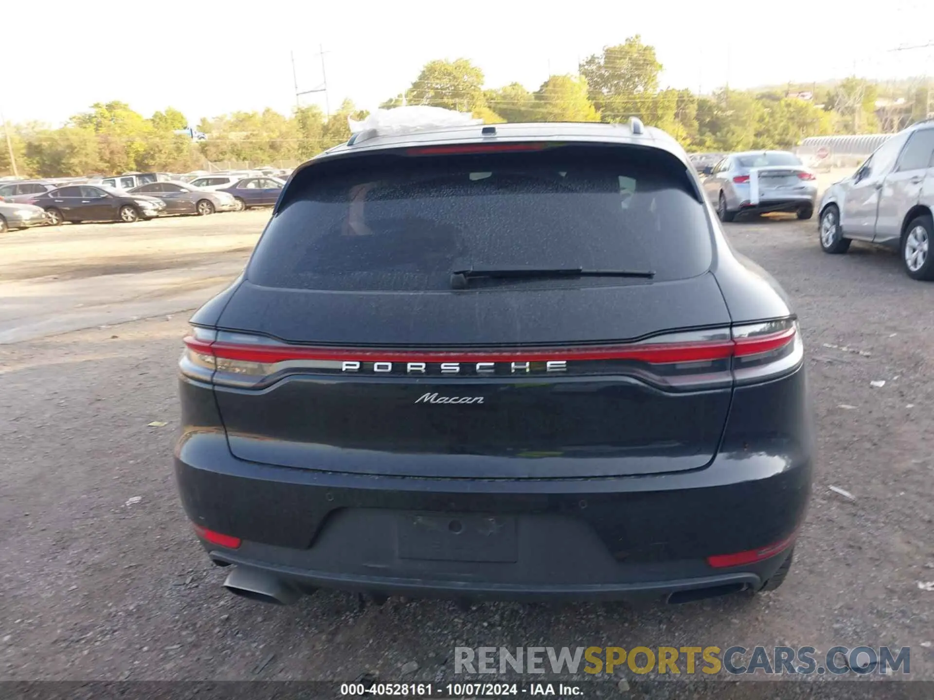 16 Photograph of a damaged car WP1AA2A59LLB01675 PORSCHE MACAN 2020