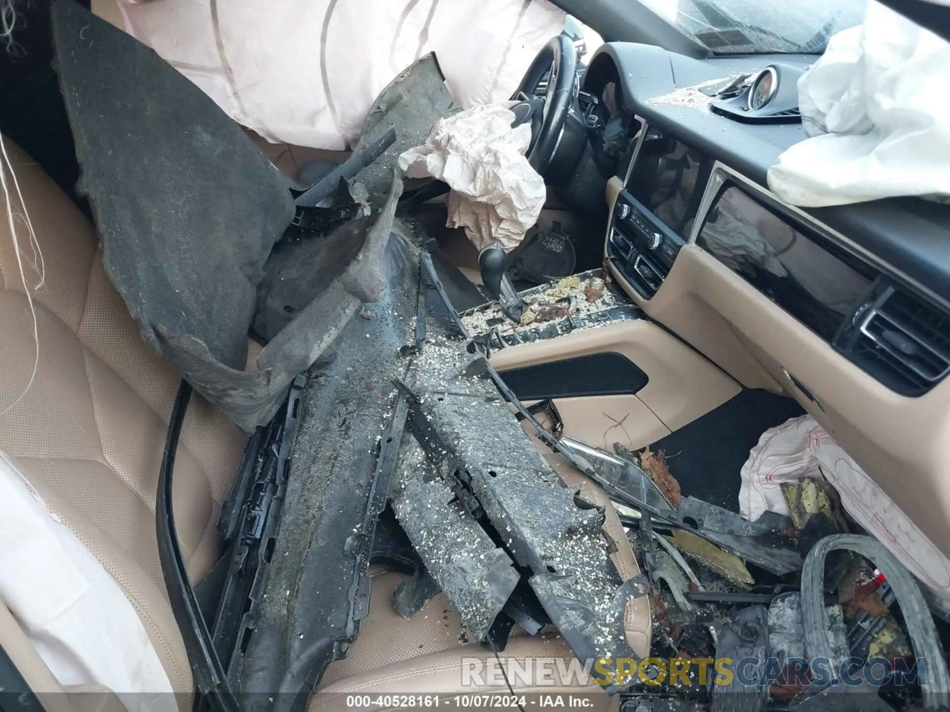 5 Photograph of a damaged car WP1AA2A59LLB01675 PORSCHE MACAN 2020
