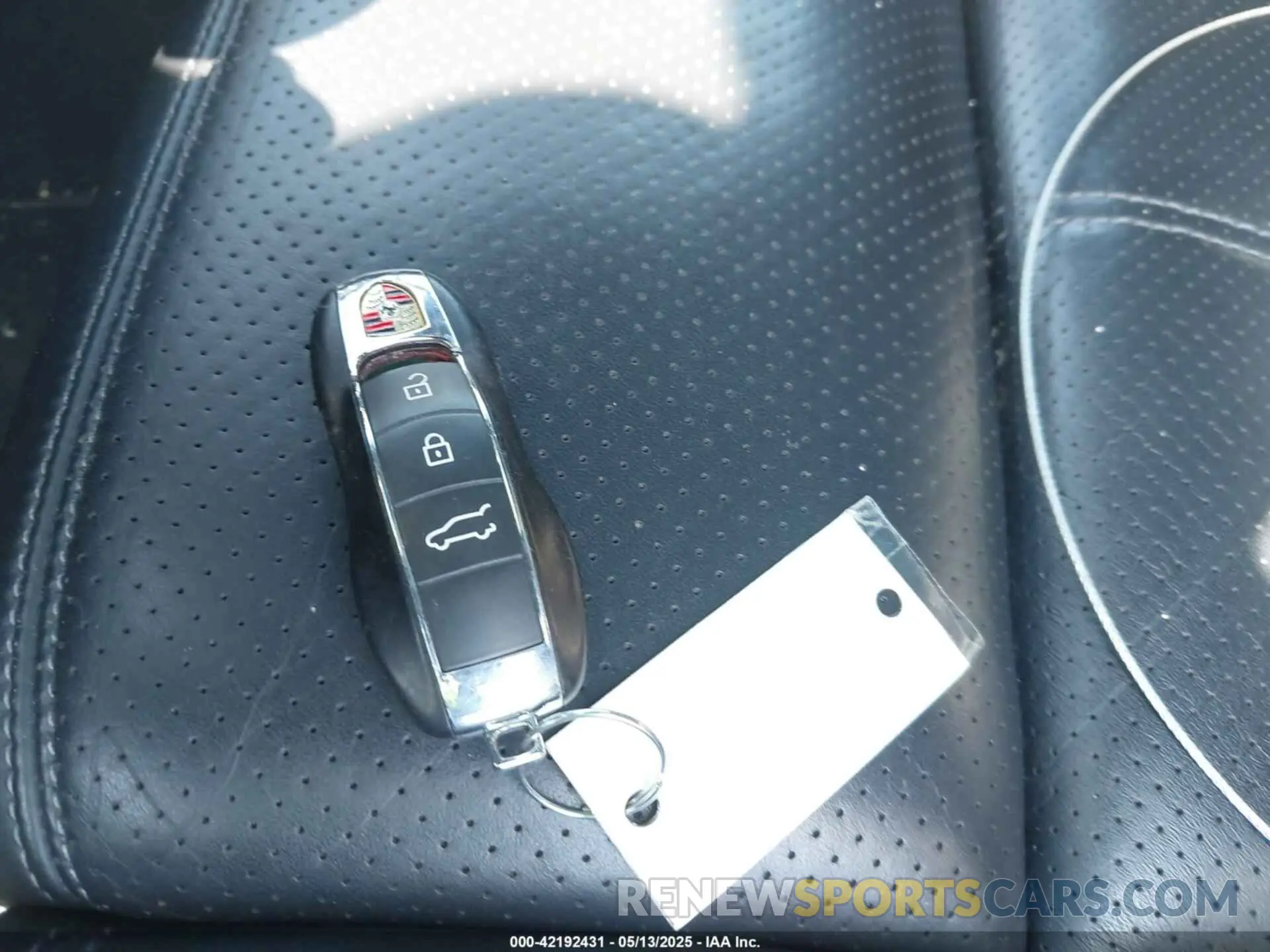 11 Photograph of a damaged car WP1AA2A59LLB11865 PORSCHE MACAN 2020