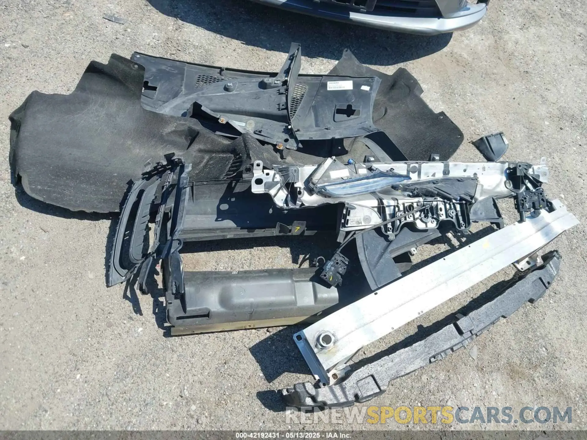 12 Photograph of a damaged car WP1AA2A59LLB11865 PORSCHE MACAN 2020