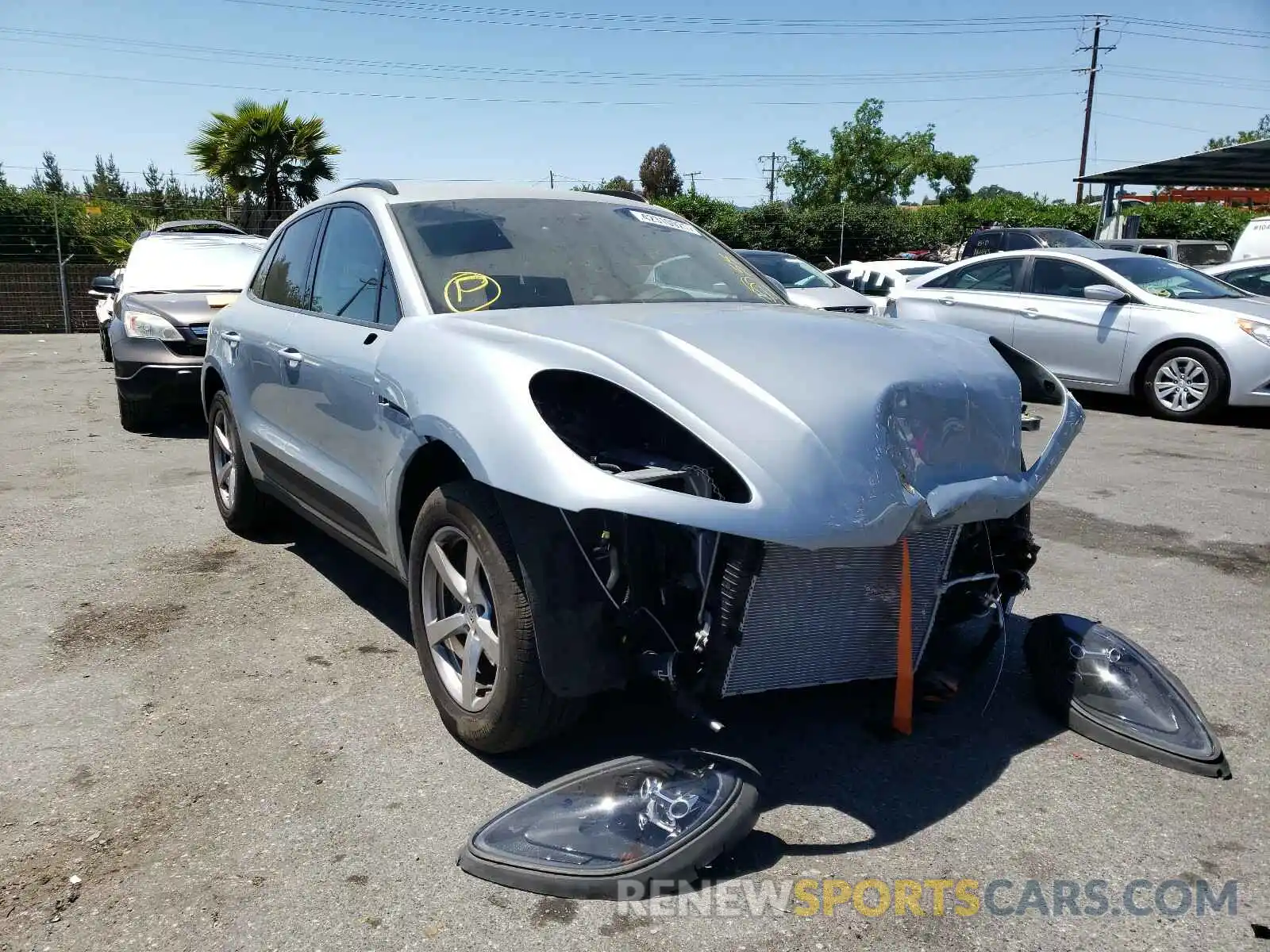 1 Photograph of a damaged car WP1AA2A5XLLB09316 PORSCHE MACAN 2020