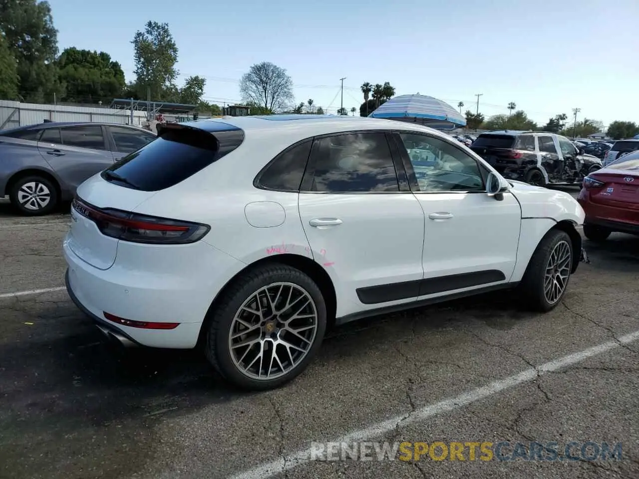 3 Photograph of a damaged car WP1AB2A50LLB38028 PORSCHE MACAN 2020