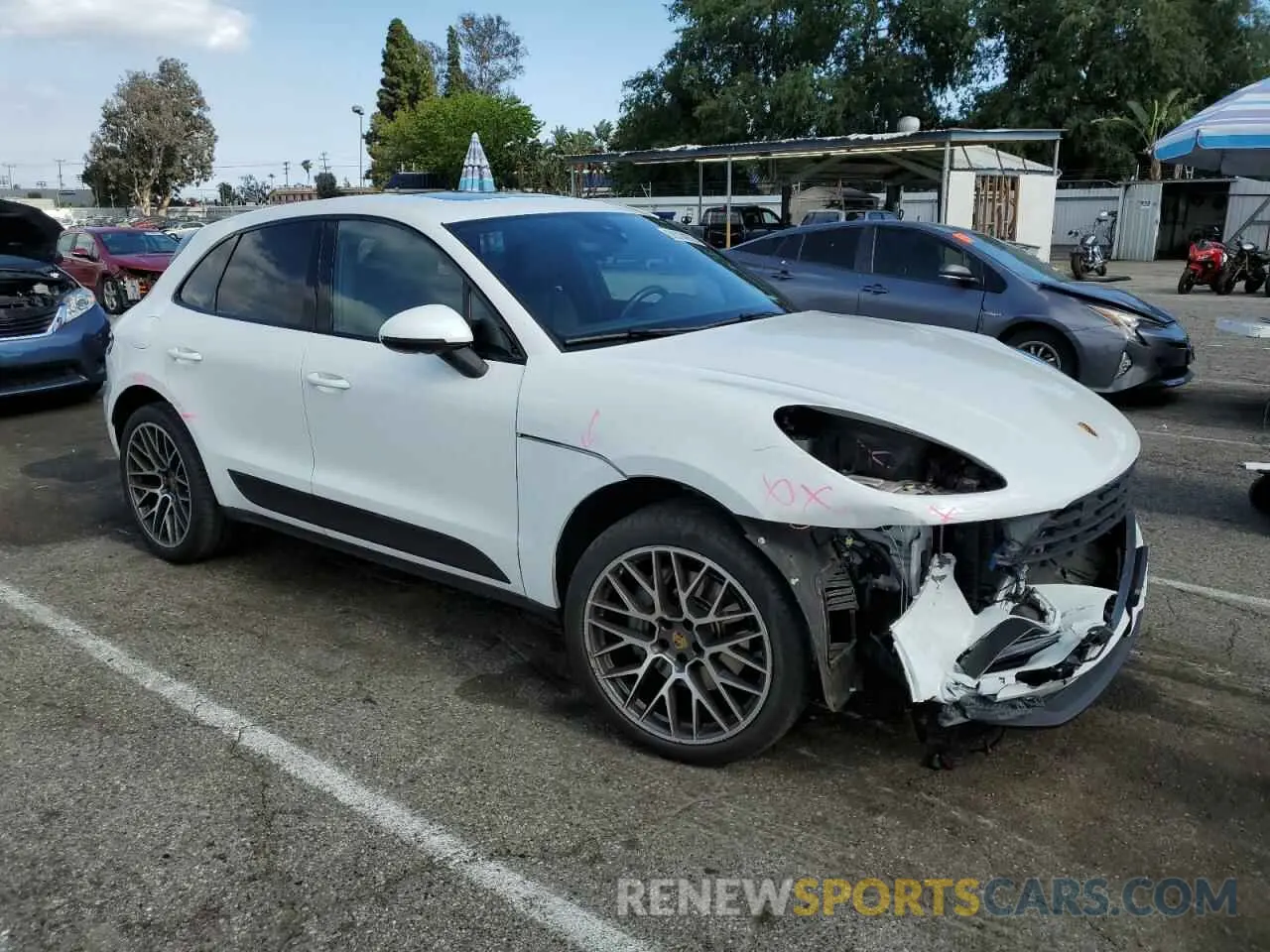 4 Photograph of a damaged car WP1AB2A50LLB38028 PORSCHE MACAN 2020