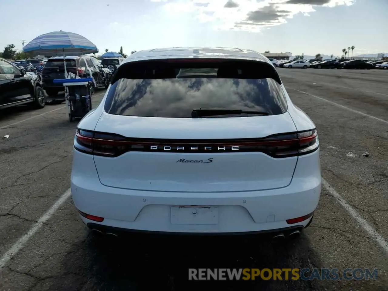 6 Photograph of a damaged car WP1AB2A50LLB38028 PORSCHE MACAN 2020