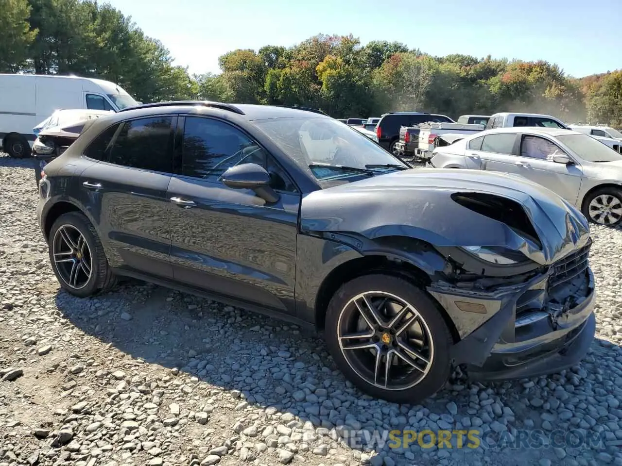 4 Photograph of a damaged car WP1AB2A51LLB37938 PORSCHE MACAN 2020