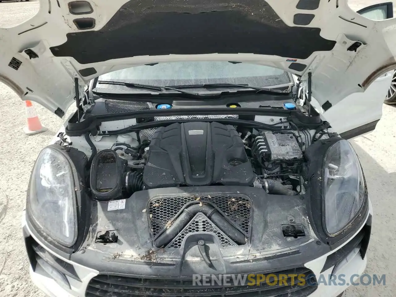 12 Photograph of a damaged car WP1AB2A53LLB31171 PORSCHE MACAN 2020