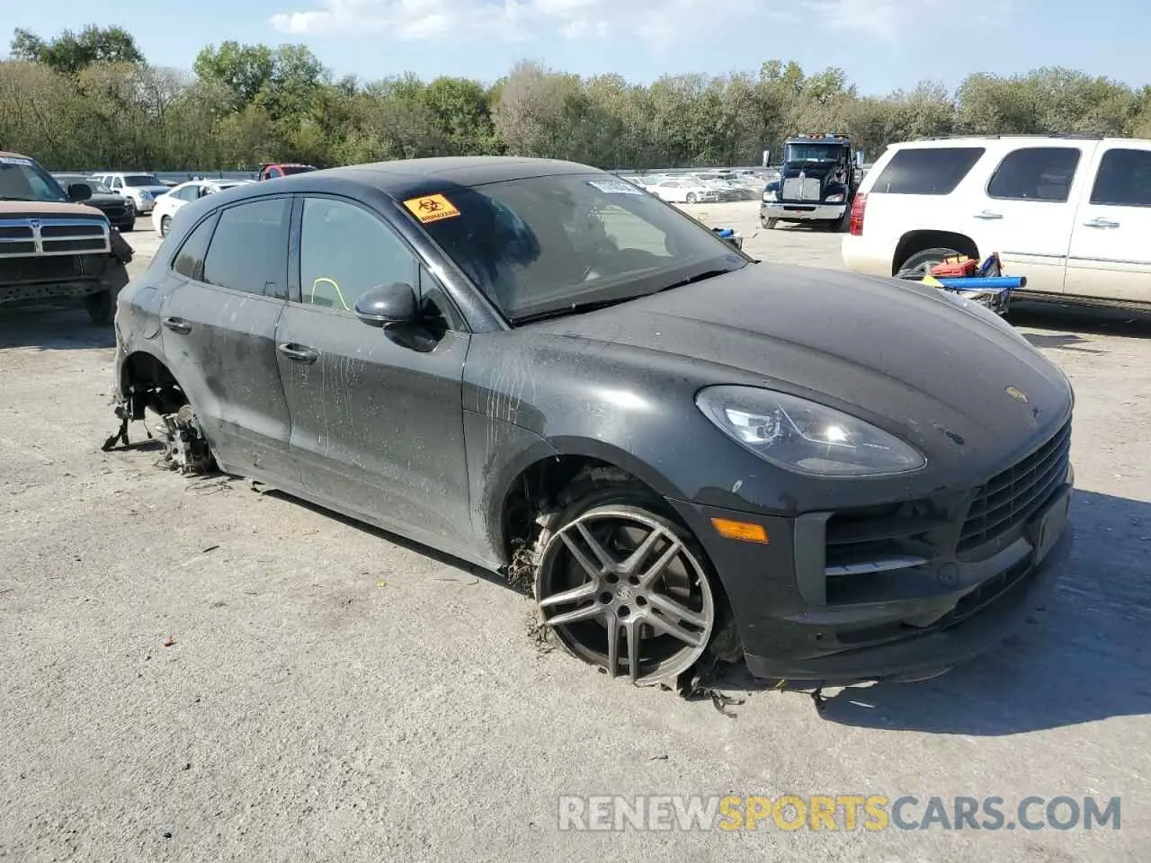 4 Photograph of a damaged car WP1AB2A53LLB31252 PORSCHE MACAN 2020