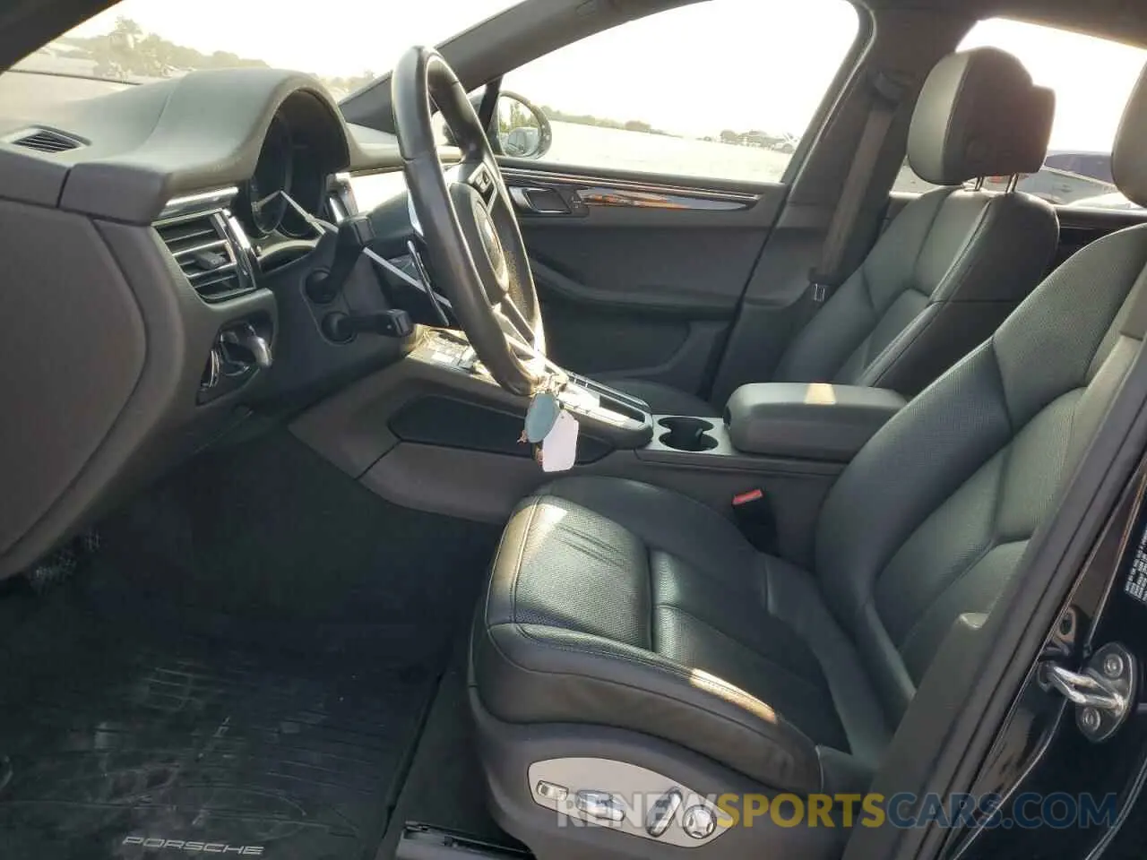 7 Photograph of a damaged car WP1AB2A58LLB34745 PORSCHE MACAN 2020