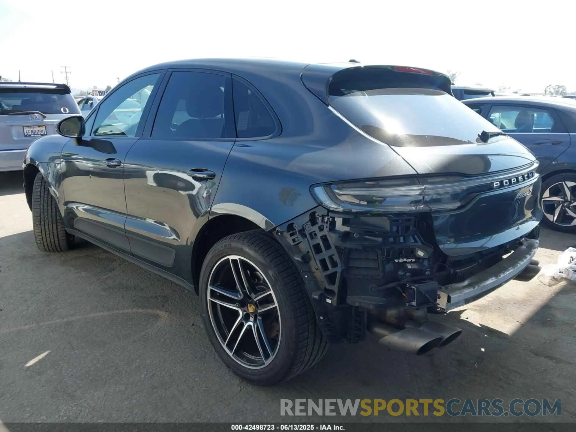 3 Photograph of a damaged car WP1AB2A59LLB32454 PORSCHE MACAN 2020
