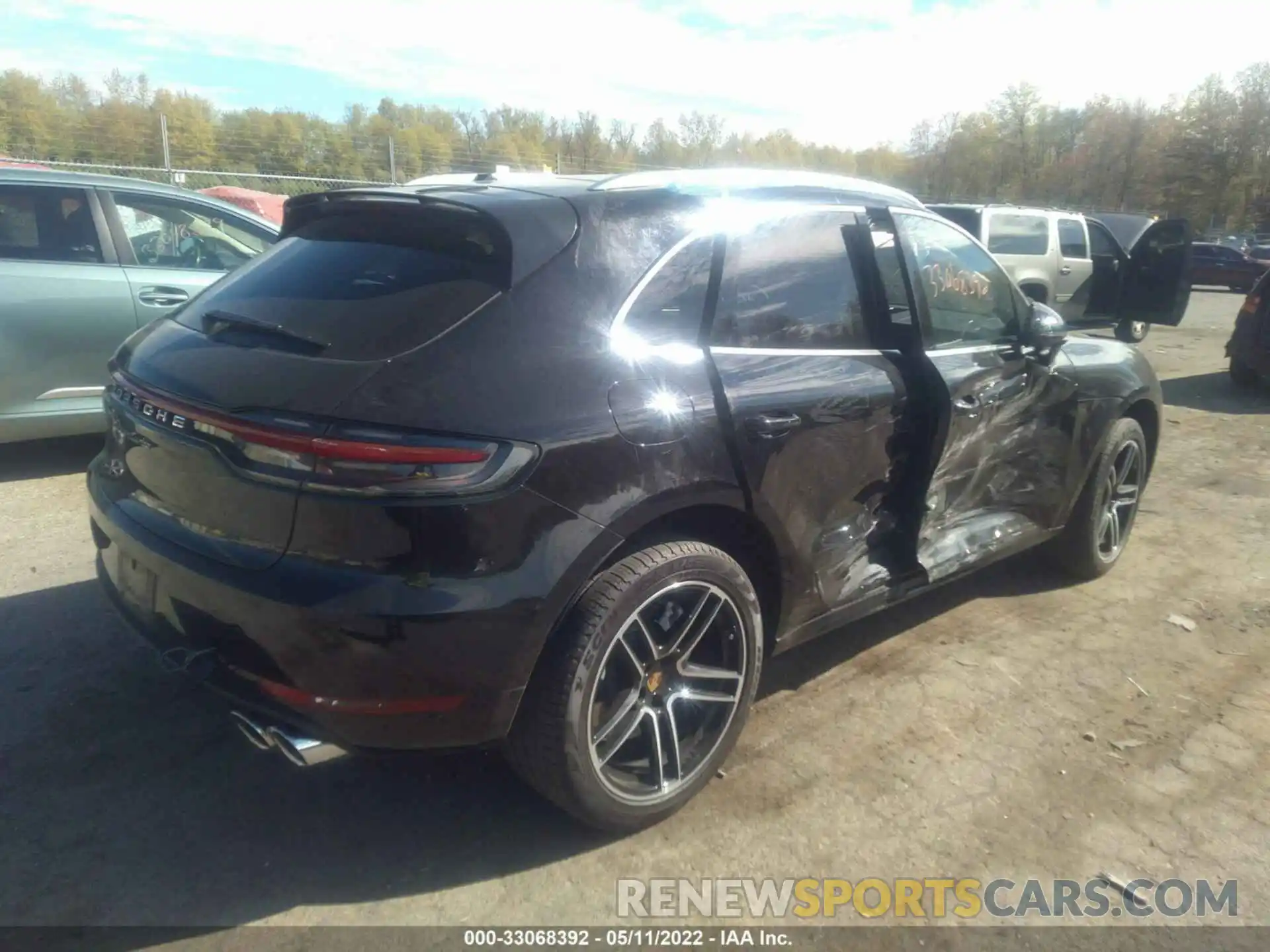 4 Photograph of a damaged car WP1AF2A54LLB60764 PORSCHE MACAN 2020