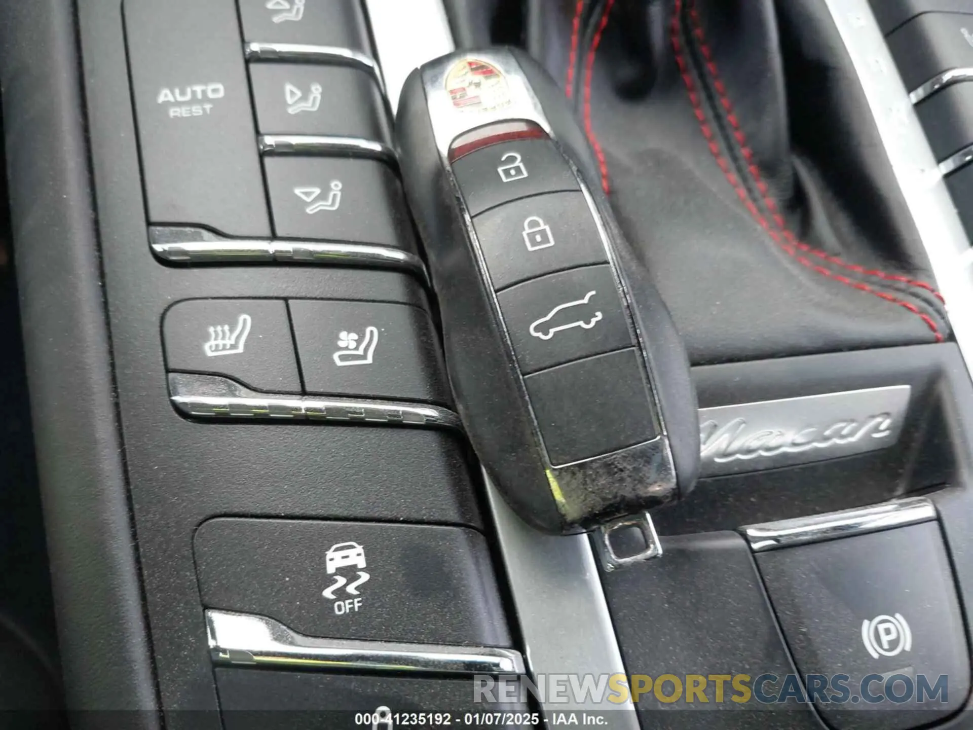 11 Photograph of a damaged car WP1AG2A53LLB55147 PORSCHE MACAN 2020