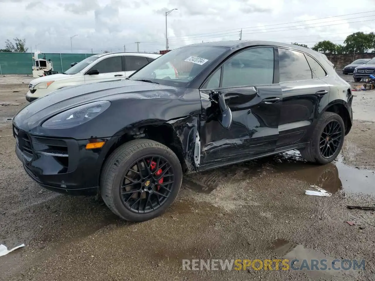 1 Photograph of a damaged car WP1AG2A54LLB56338 PORSCHE MACAN 2020