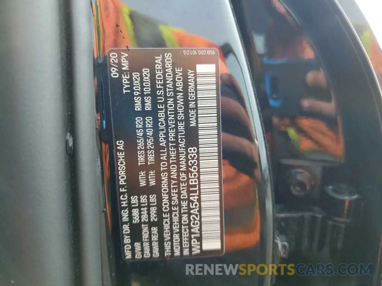 13 Photograph of a damaged car WP1AG2A54LLB56338 PORSCHE MACAN 2020