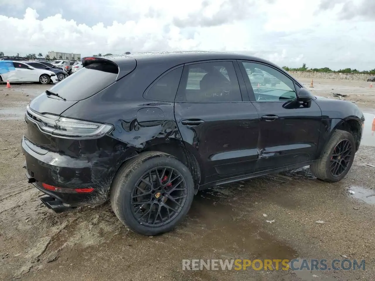 3 Photograph of a damaged car WP1AG2A54LLB56338 PORSCHE MACAN 2020