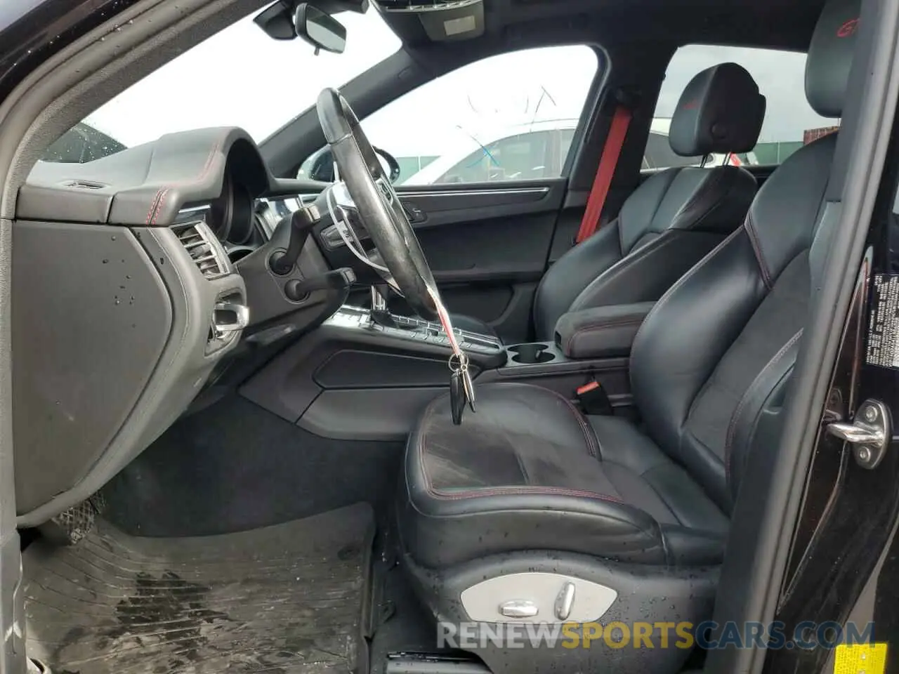 7 Photograph of a damaged car WP1AG2A54LLB56338 PORSCHE MACAN 2020