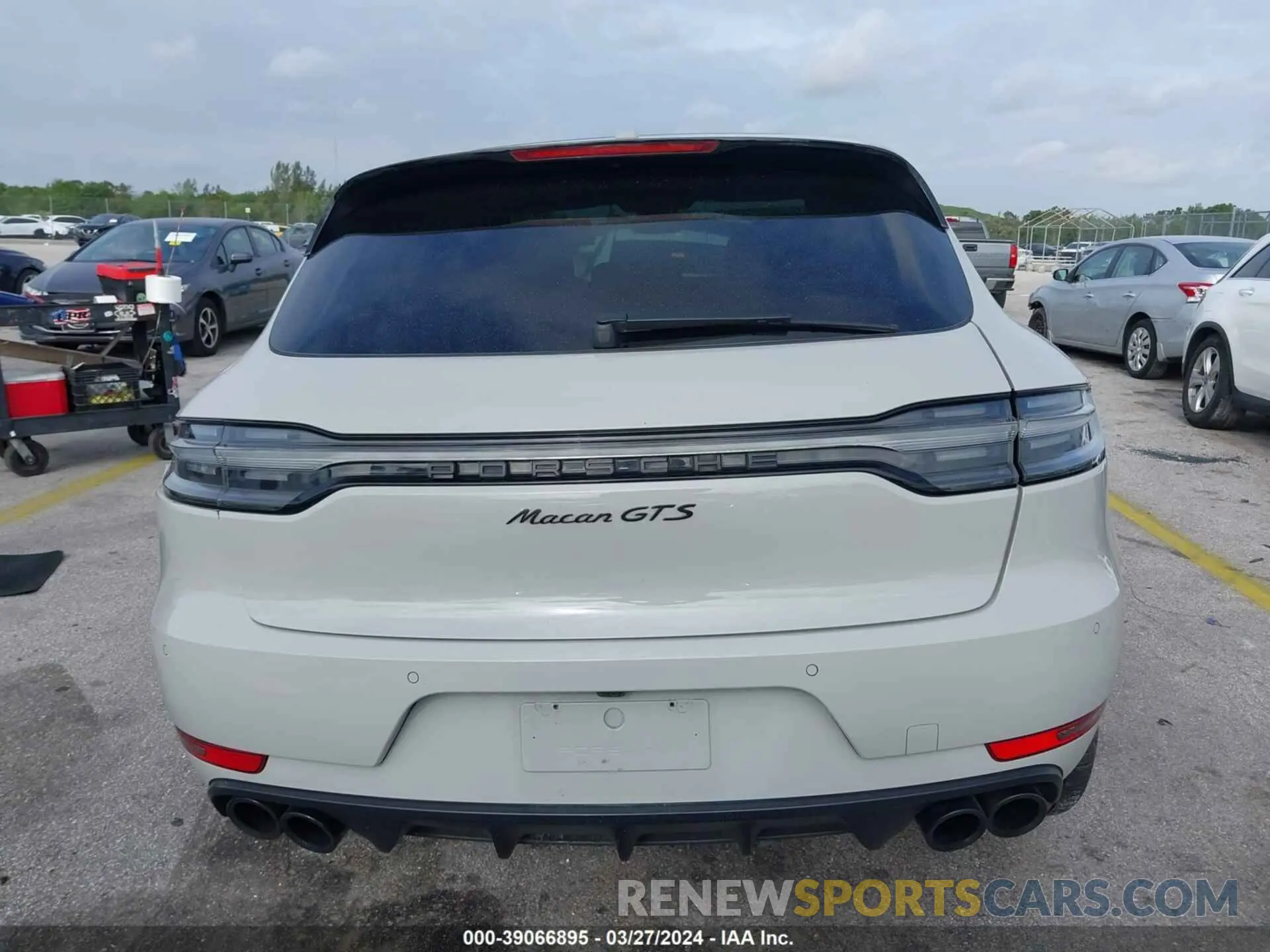 16 Photograph of a damaged car WP1AG2A56LLB55224 PORSCHE MACAN 2020